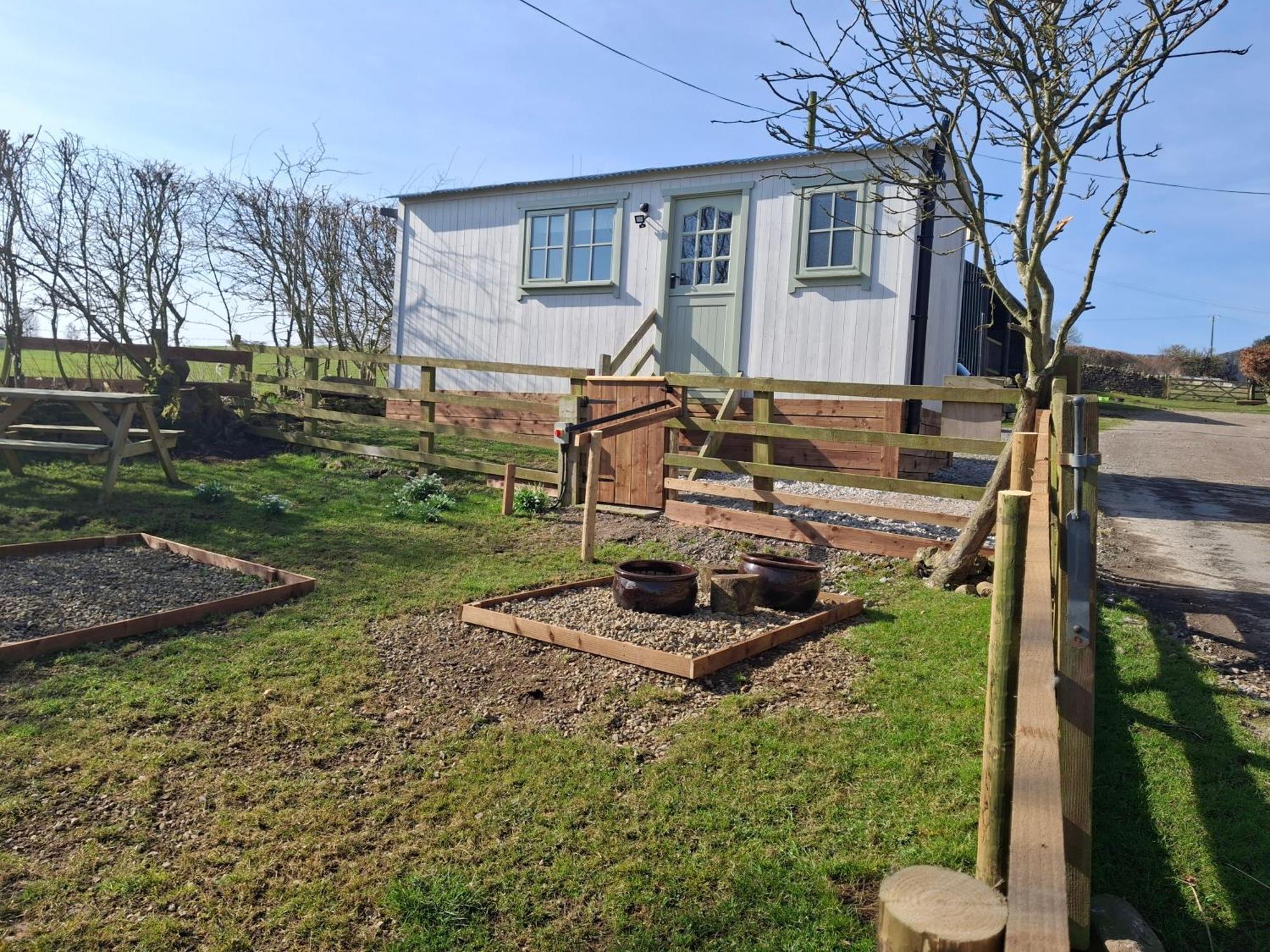 Luxury tent Lowgingerfield Shepherd Hut Richmond (North Yorkshire)